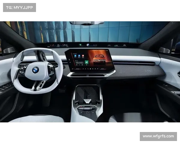 全新纯电版奔驰C级内饰谍照曝光，或使用三联屏，有望明年发布